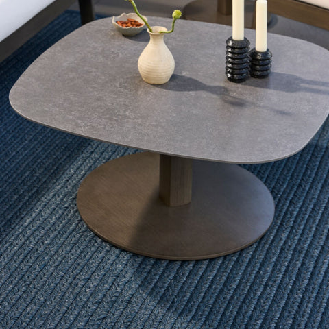 Table basse extérieure - Pierre mate & aluminium anthracite