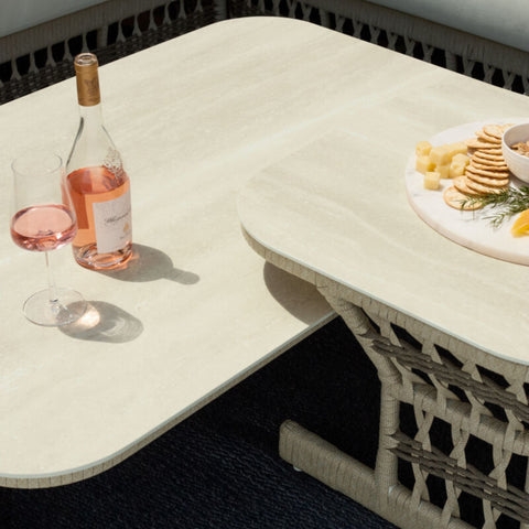 Table basse Capri - Cordage tressé artisanal & aluminium crème