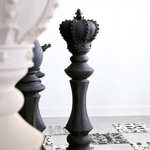Sculpture Roi des Échecs - Pierre Noire